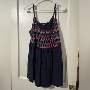 ⚡️5/$25⚡️Torrid Sz 2 Navy and Rainbow Embroidered Tank Top